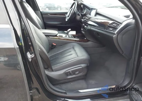 2018 BMW X5 xDrive35I z USA, uszkodzony, nr VIN 5UXKR0C53J0Y01852